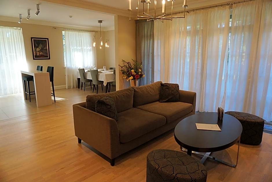 Wooden Villa APARTMENTS