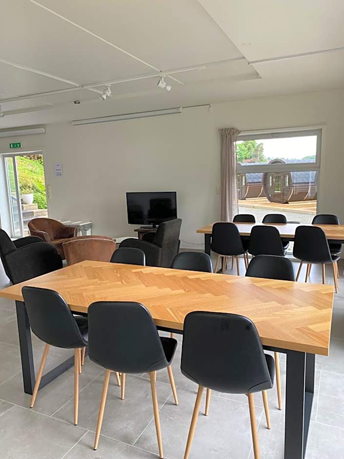 Sleeping barrel lodge Smaken av Ryfylke Event AS, drives ikke som hotell