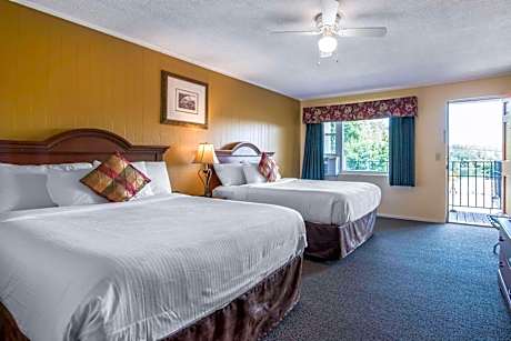 Queen Room with Two Queen Beds