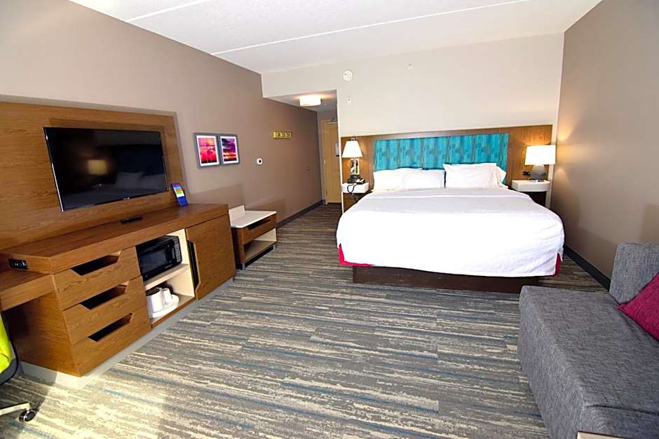 Hampton Inn By Hilton Leesburg