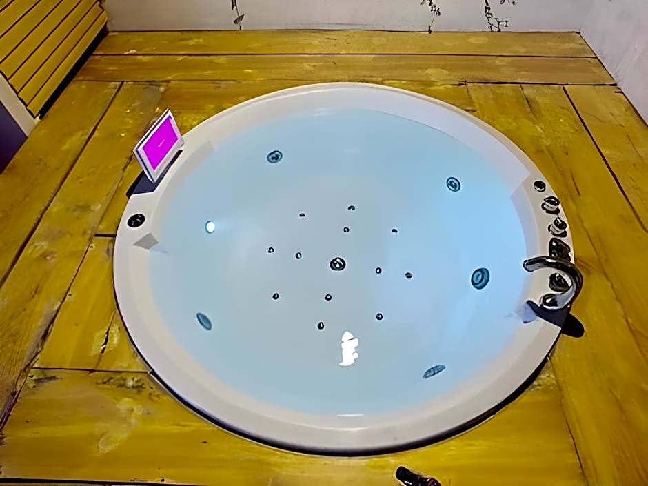 Hotel Orchard Suites