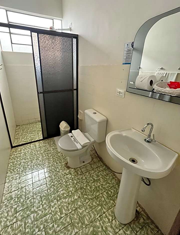 Foz Presidente Economic Hotel