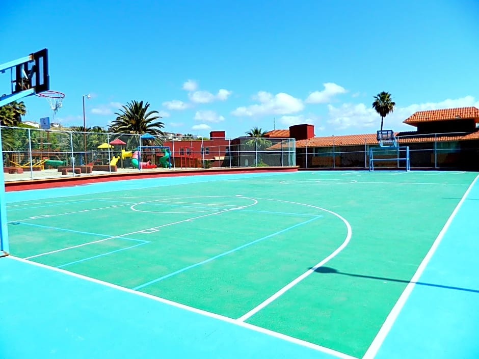 Puerto Nuevo Baja Hotel & Villas