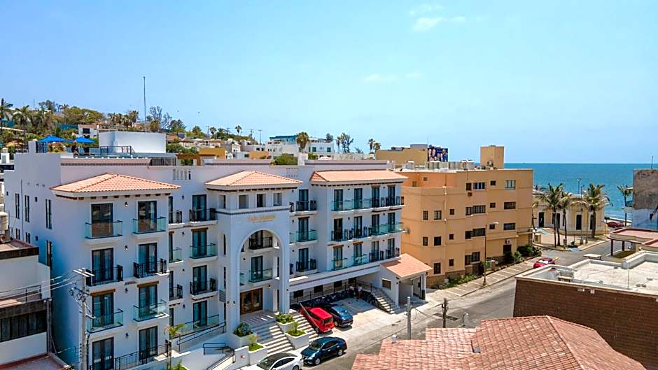 Casa Barros Vacation Condos