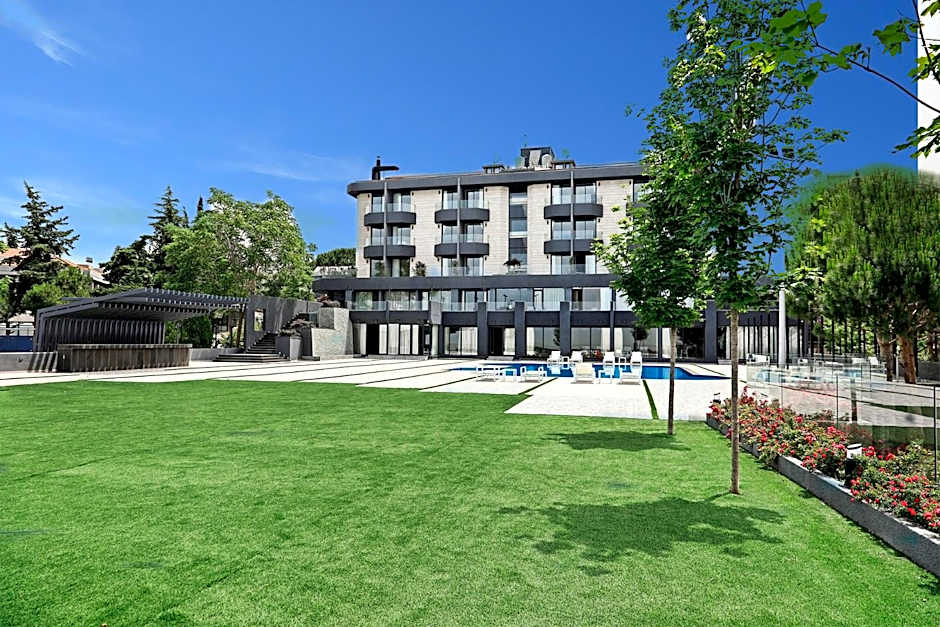 Le Pave Residences