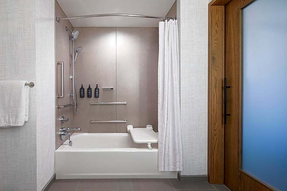 Sheraton Westport Plaza Hotel St. Louis