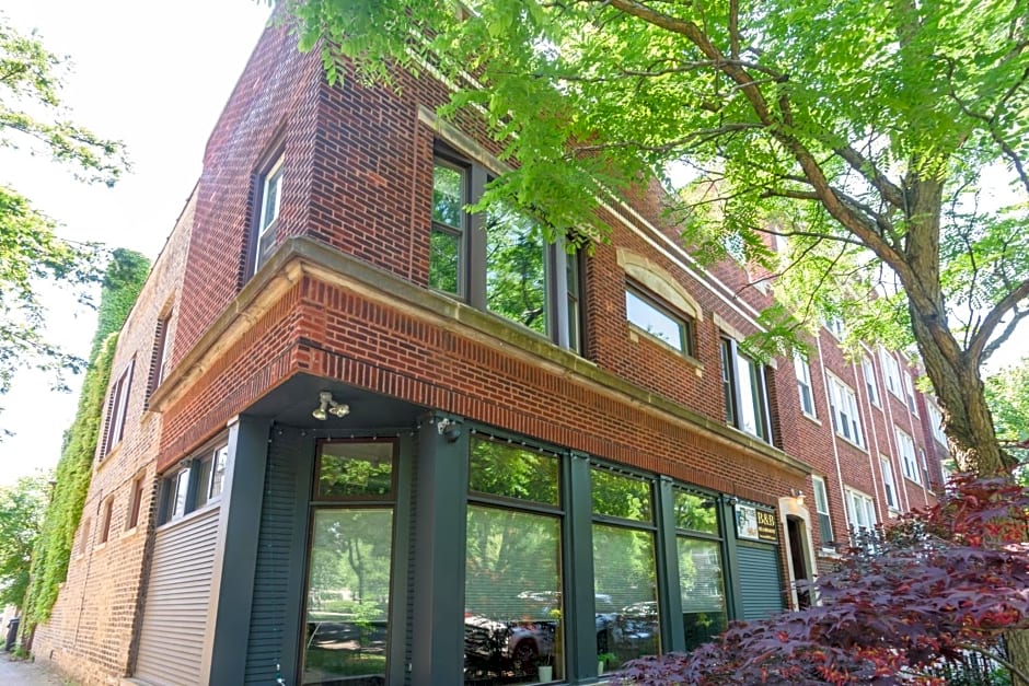 House 5863- Chicago'S Premier Bed And Breakfast