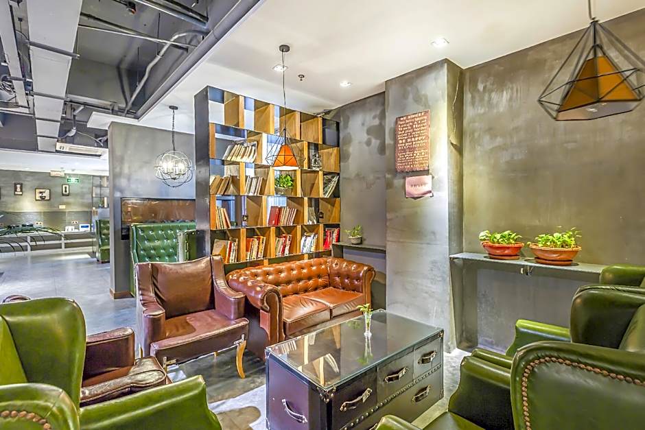 James Joyce Coffetel Zhuozhou City Government Branch