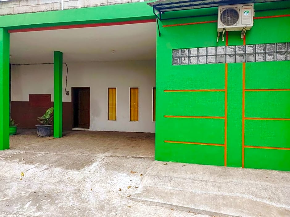 Artcho Residence near Pantai Bentar Probolinggo
