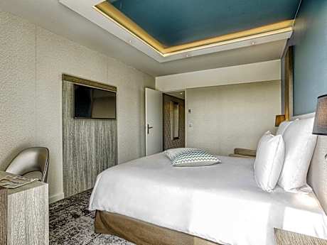 Superior Double Room with Sofa Bed with Spa Access