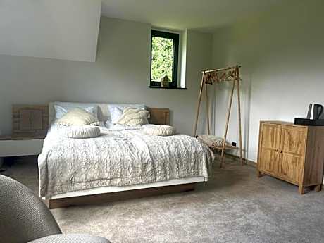 Double or Twin Room with Private Bathroom