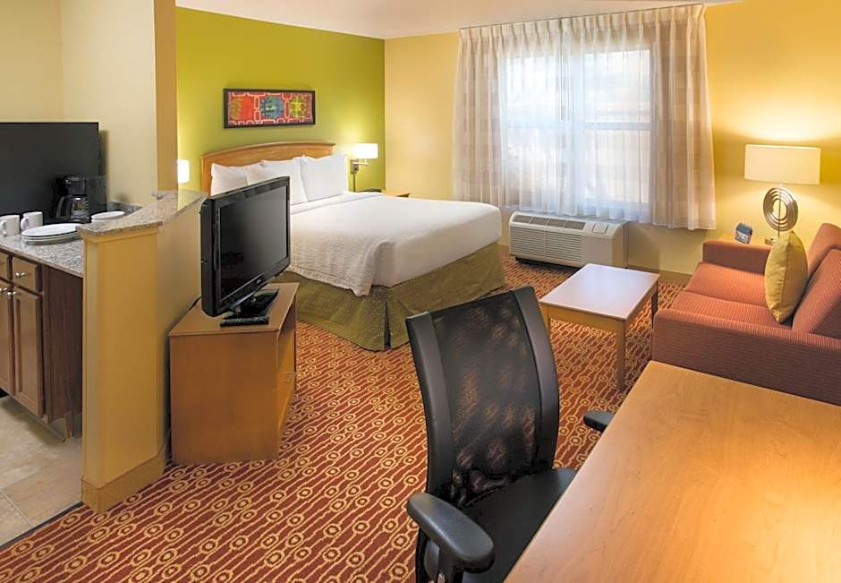 Sonesta Simply Suites Detroit Novi