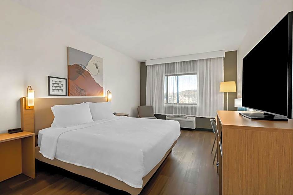 Spark by Hilton Fountain Hills Scottsdale