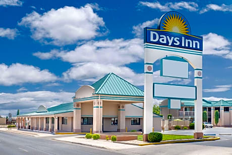 Days Inn by Wyndham Roswell