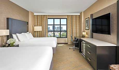 Queen Room with Two Queen Beds - High Floor