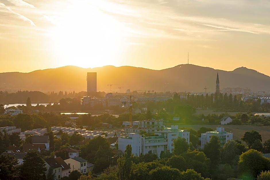 Citadines Danube Vienna