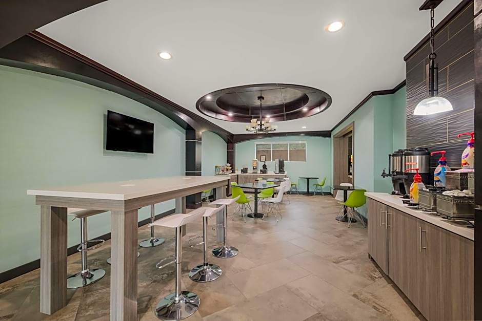 Best Western Bowie Inn & Suites