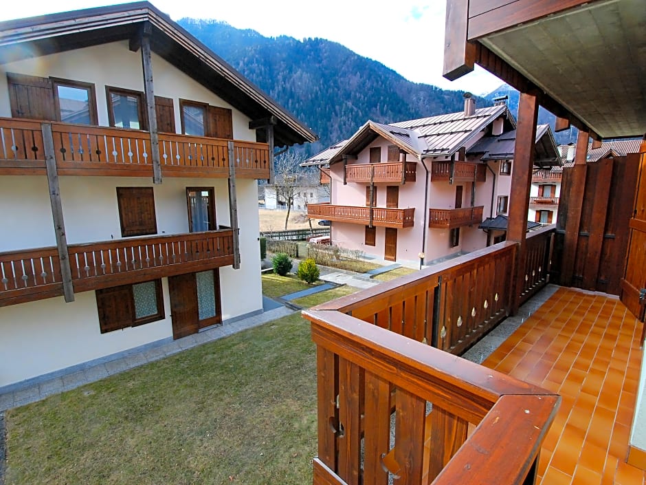 Beverly - Two Bedroom No.3