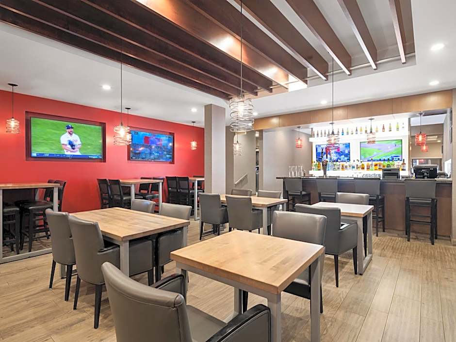 Holiday Inn Calgary Airport By IHG