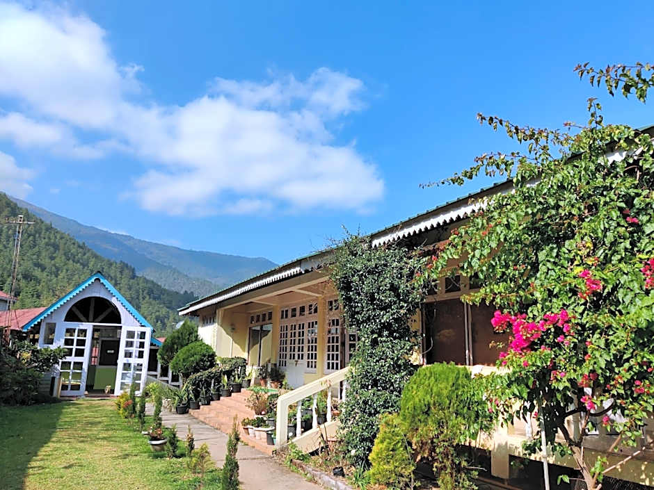 Photo 1 of 49 of Pemaling Lords Inn Dirang
