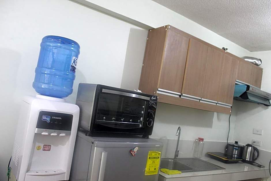 ONE OASIS B1 back of SM MALL, Free Pool Wifi