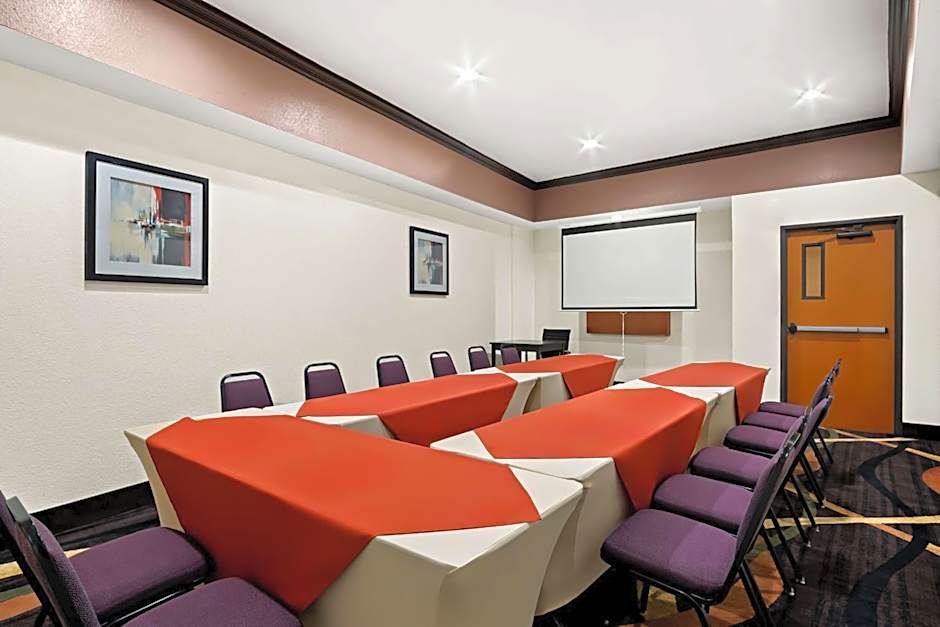Best Western Plus Rockwall Inn & Suites