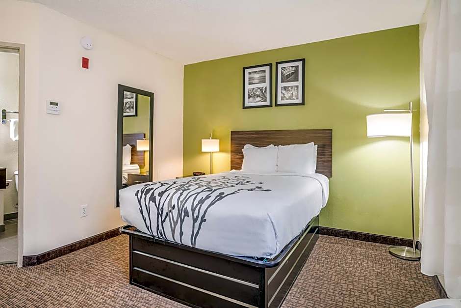 Sleep Inn & Suites Jacksonville near Camp Lejeune