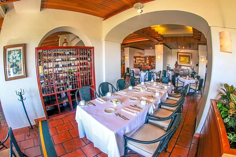Hotel Fortin Plaza