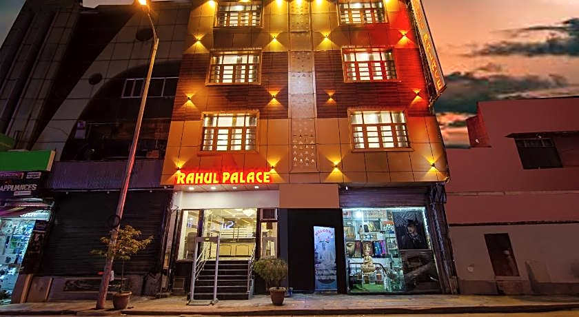 Hotel Rahul Palace