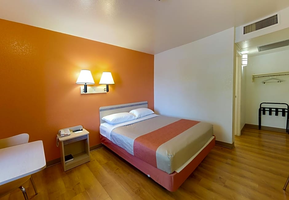 Motel 6 Weed - Mount Shasta
