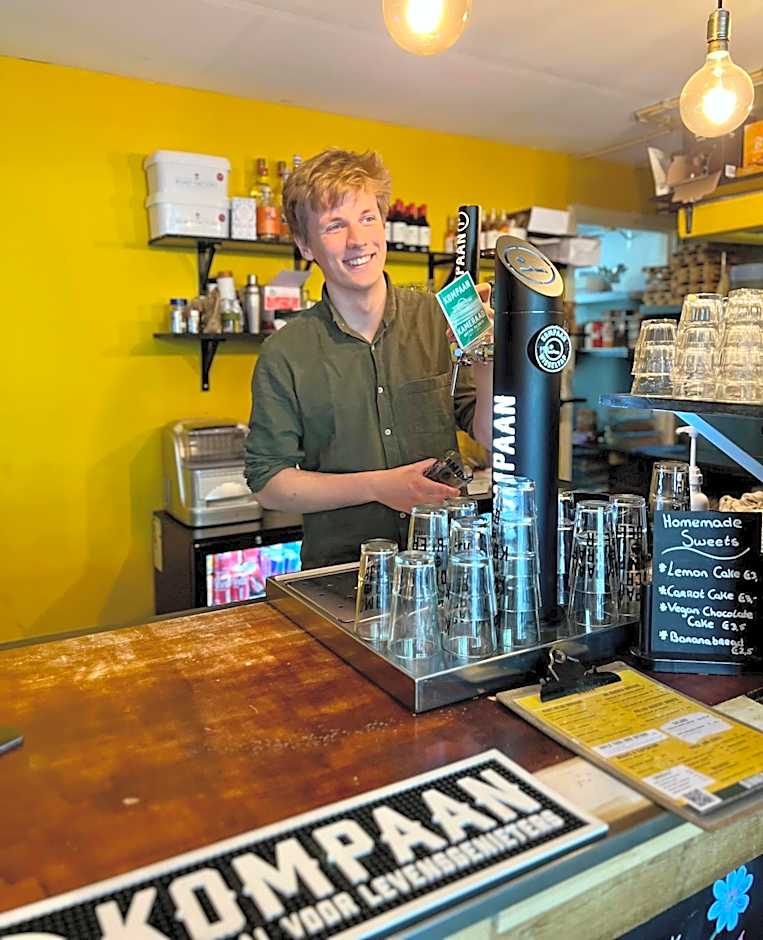 Hostel The Golden Stork