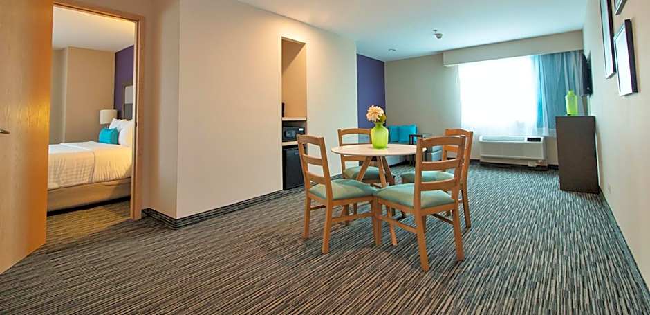 CHN Hotel Monterrey Aeropuerto, Trademark by Wyndham