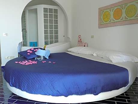 Deluxe Double Room with Sea View