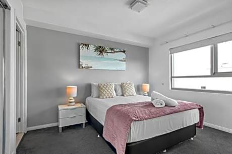 One Bedroom No View/Limited View