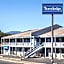 Travelodge by Wyndham Clearlake