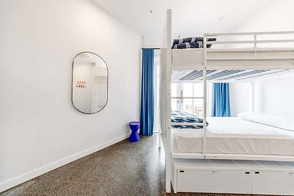 Maze Backpackers - Gold Coast