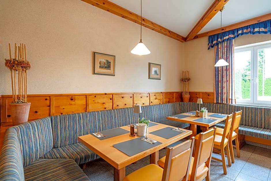 SCHACHENWALD Hotel & Restaurant I Free Parking