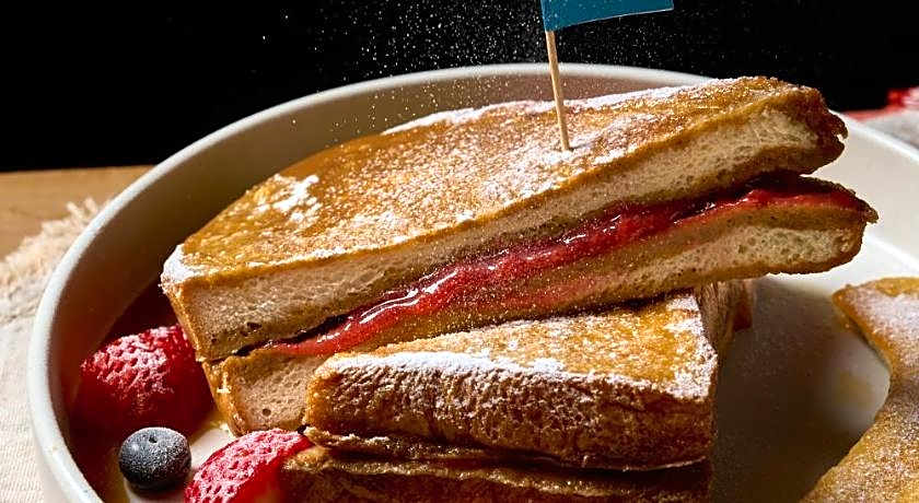 Kamala Havana Hotel And Cafe