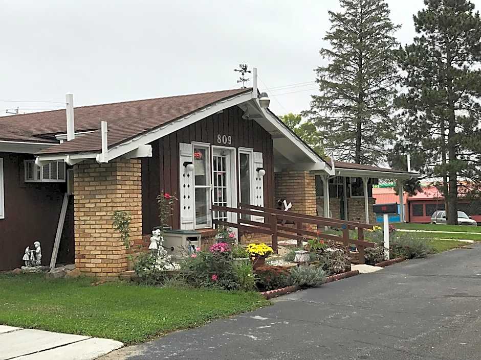 Spinning Wheel Motel