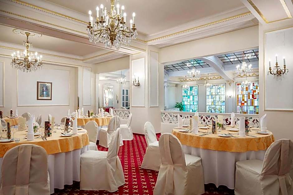 Ambassador Zlata Husa