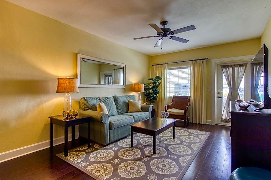Harbourside Resort, a New Hotel Collection Property