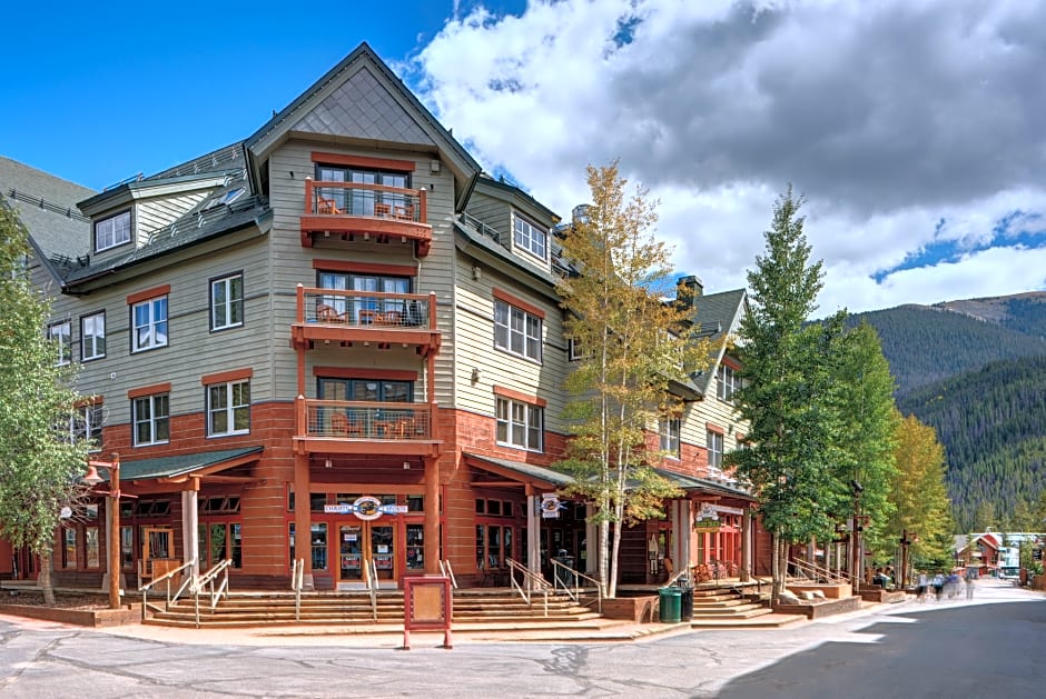 Jackpine & Black Bear Condominiums