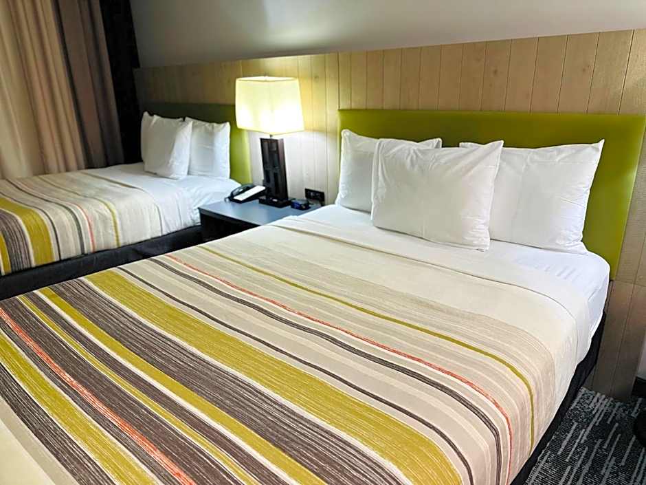 Country Inn & Suites by Radisson, San Jose International Airport, CA