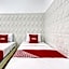 OYO 93011 Hotel Griya Lestari Pati 2
