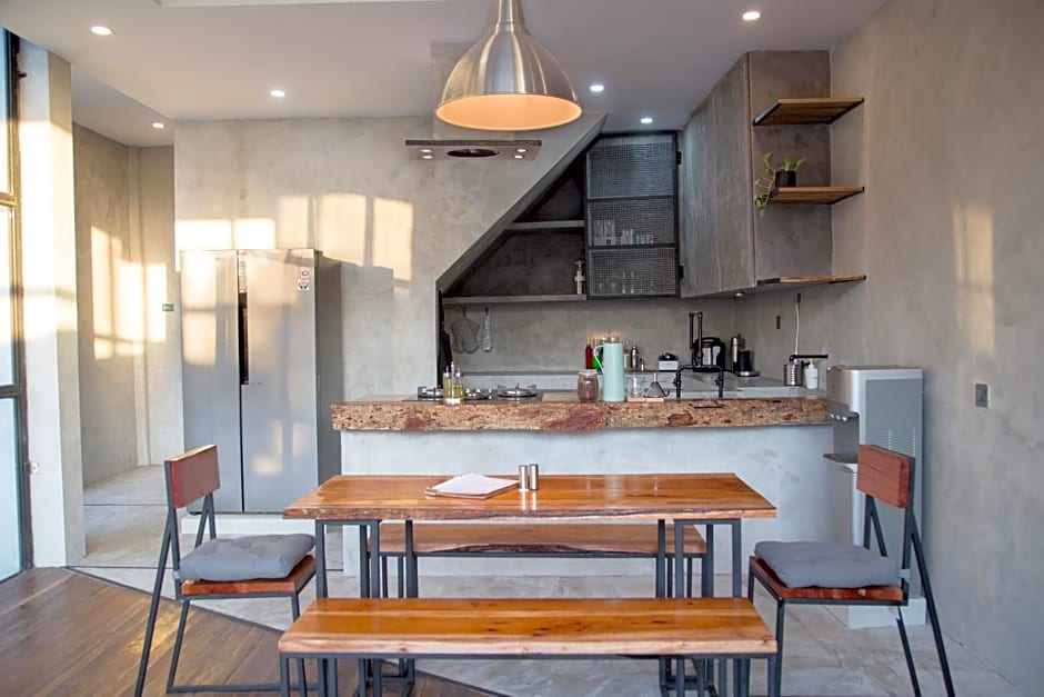 Flores Passport House