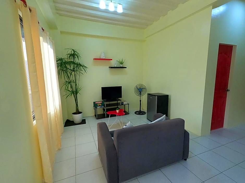 Antwet Backpacker's Inn & Rooftop Bar