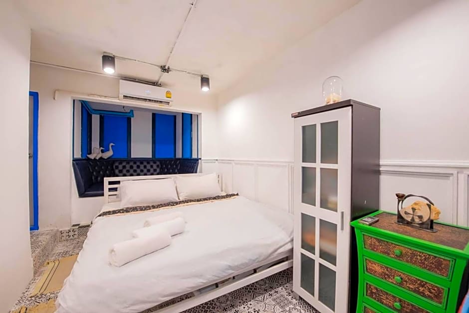 Elixir Hostel Bangkok