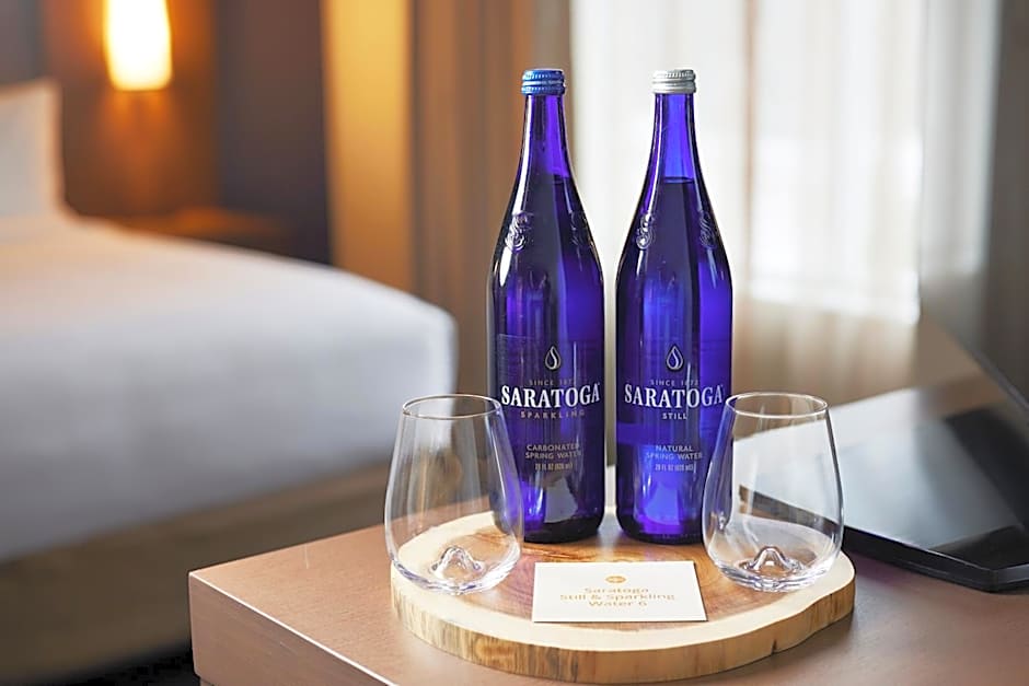 Inn at Bellefield / Hyde Park