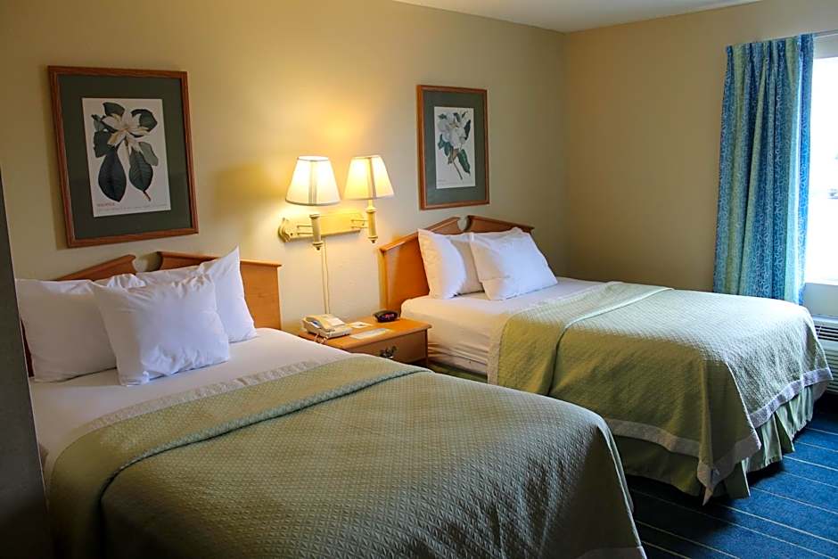 Days Inn & Suites by Wyndham Bridgeport - Clarksburg