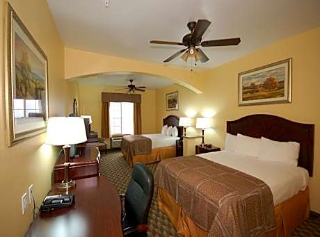 2 QUEEN BEDS,NSMK,32 IN LCD TV,HI SPEED,MICRWV,REFRIG,FULL BREAKFAST